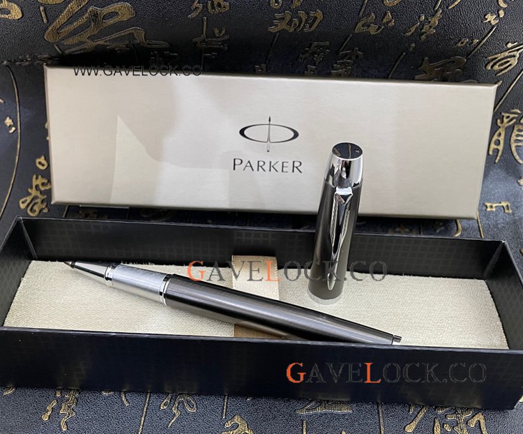 Replica PARKER IM Rollerball Pen Gray and Silver